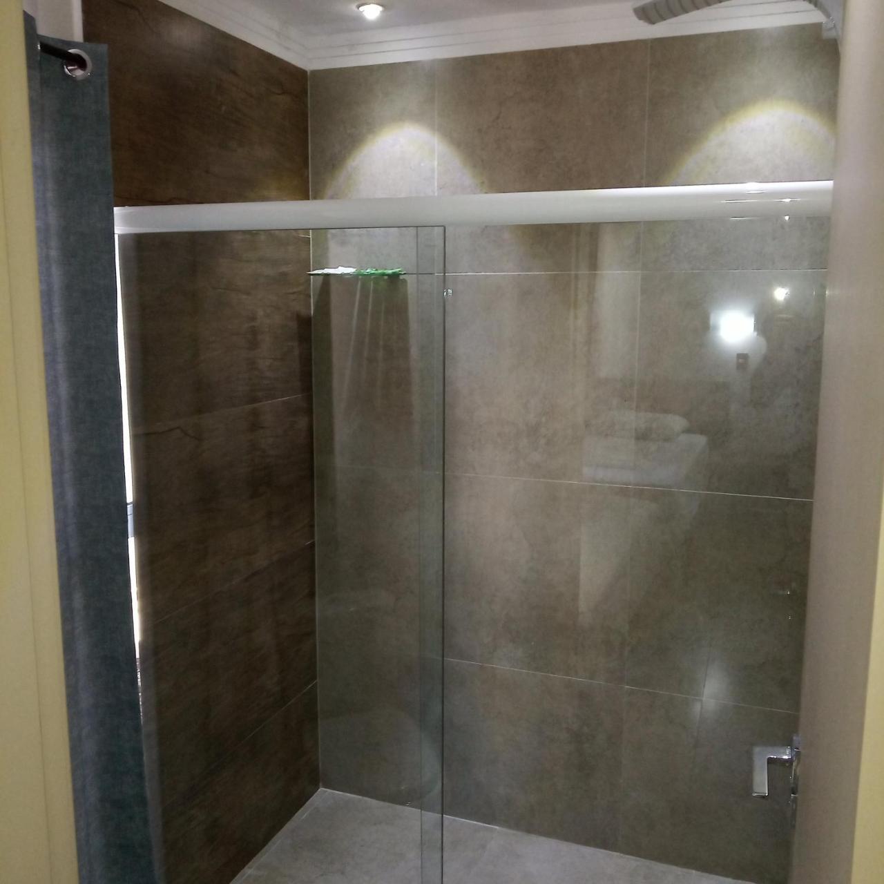 פוז דו איגואסו Hotel Iguassu Inn מראה חיצוני תמונה